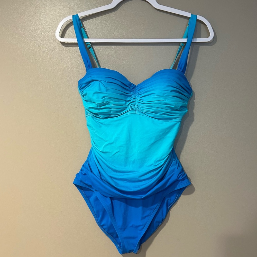 flattering Gradient Women's one piece swim suit blue ruched beachy
